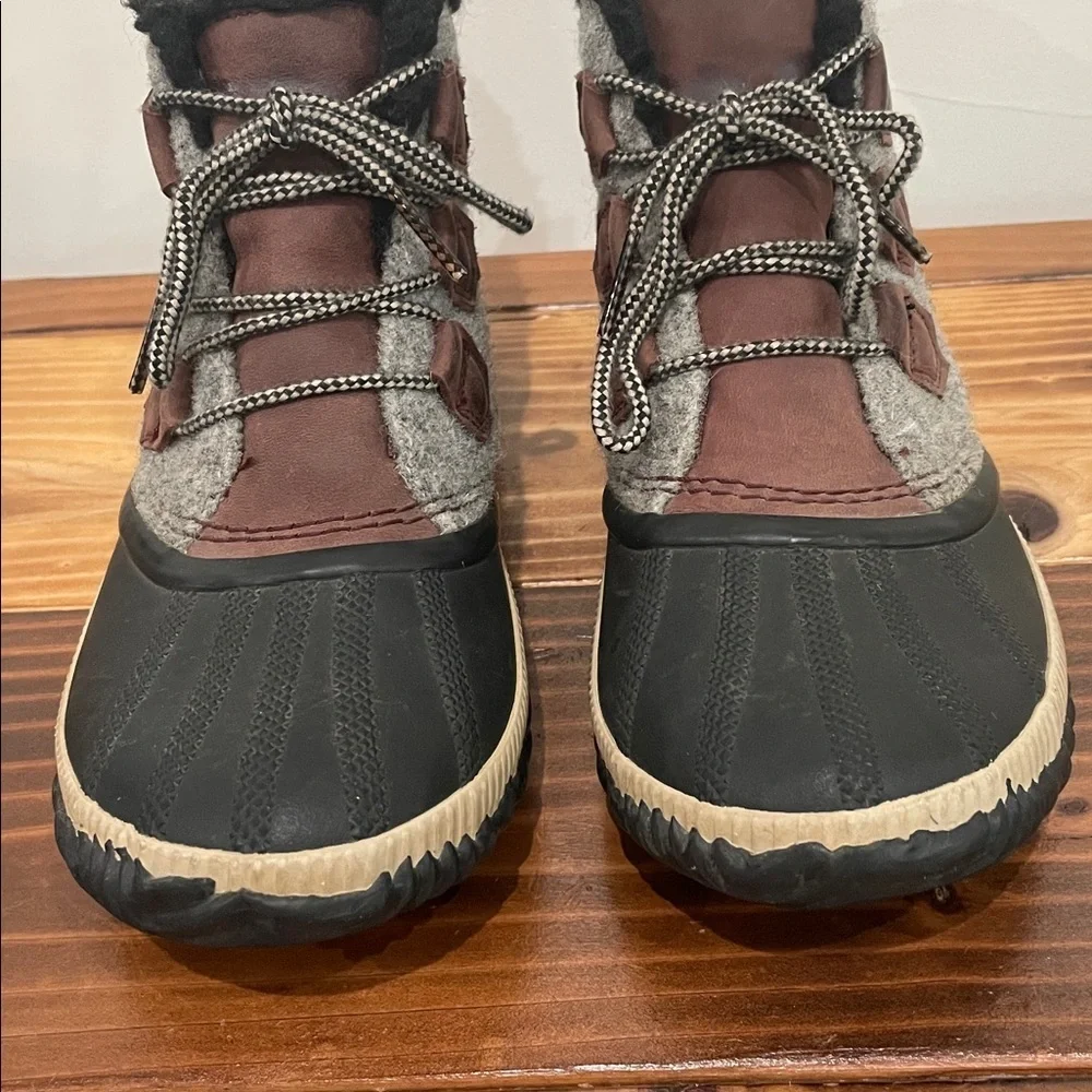 Sorel happy fuzzy